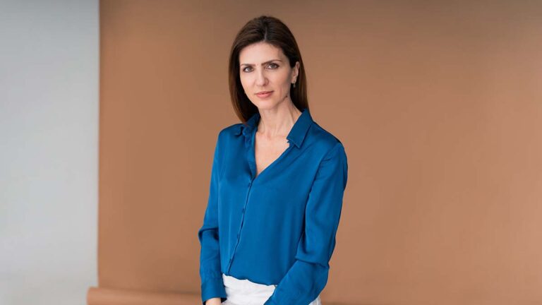 roxana draghici hos eJobs