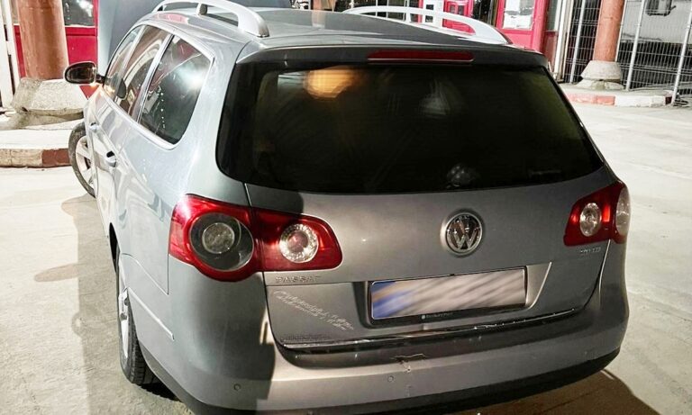 Autoturism-cautat-de-autoritatile-bulgare2